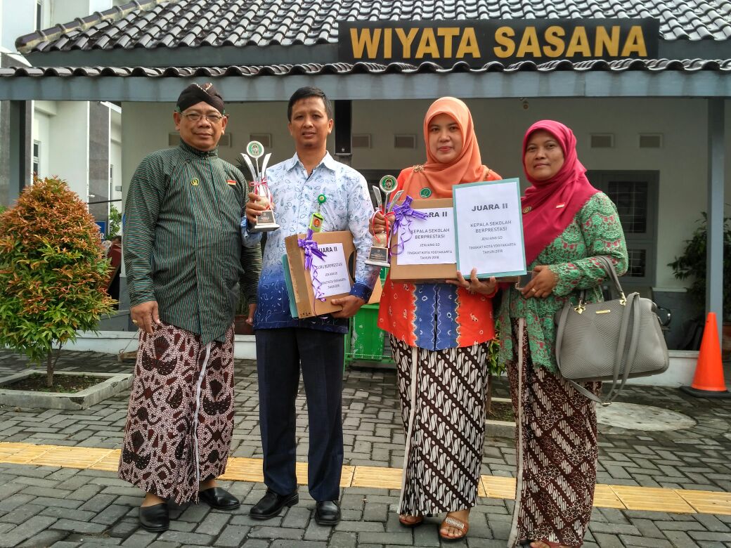 Juara 2 Guru Berprestasi 2018 Kota Yogyakarta