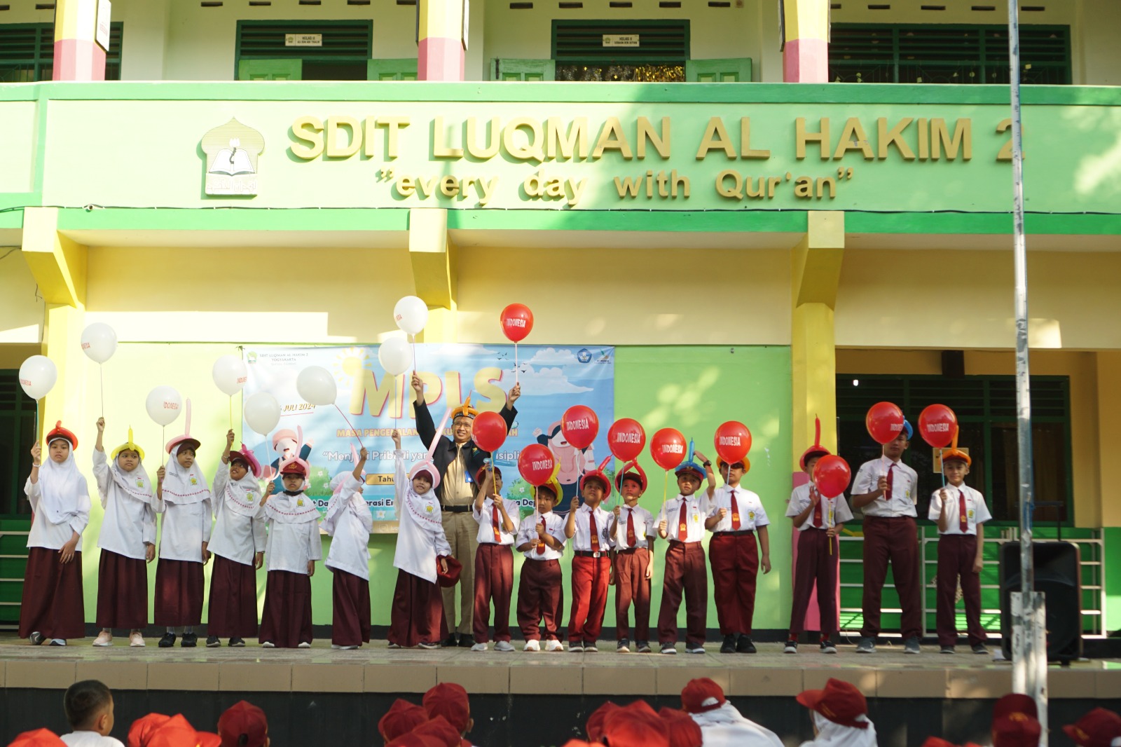 Read more about the article Hari Pertama Masuk Sekolah di SDIT Luqman Al Hakim 2 Yogyakarta: MPLS Day 1